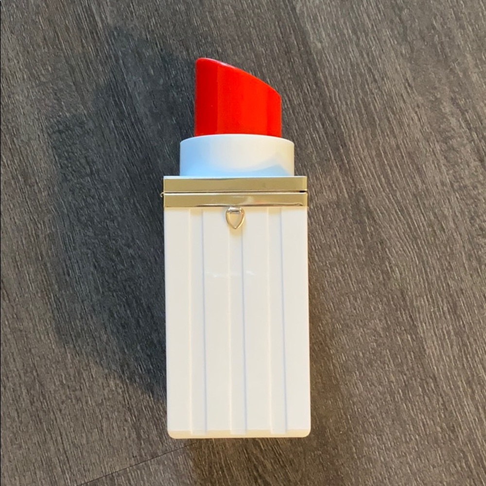 Lipstick purse